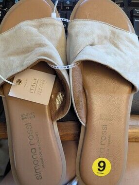 NWT Simona Rossi Tan Genuine Suede Flat Slip on Sandals Sz 9 Made In Italy